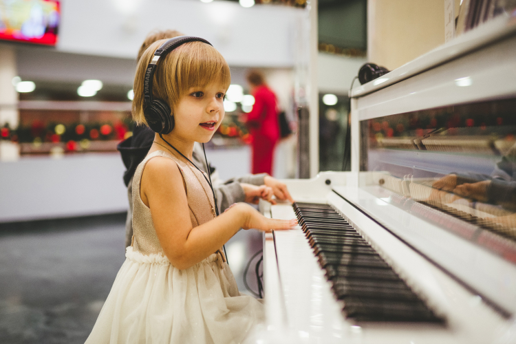 how much should a 7-year-old practice piano